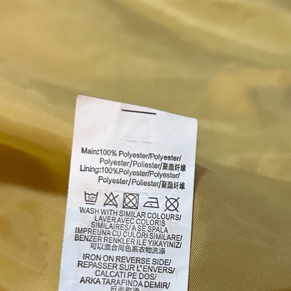 MISSGUIDED Yellow Oversized Cropped Faux Fur Bomber Jacket - Picture 9 of 9